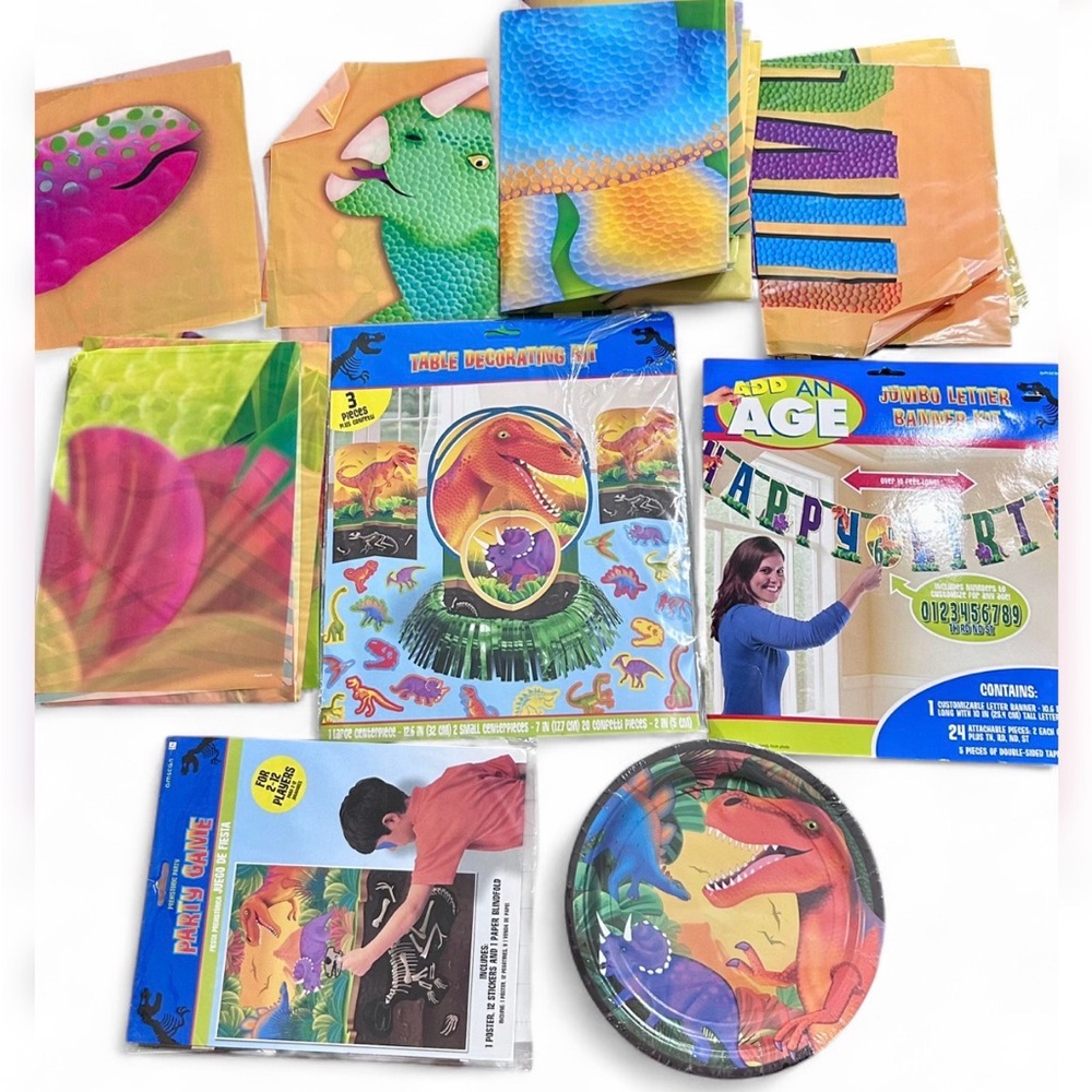 Dinosaur Party Decoration Supplies Set - Multicolor